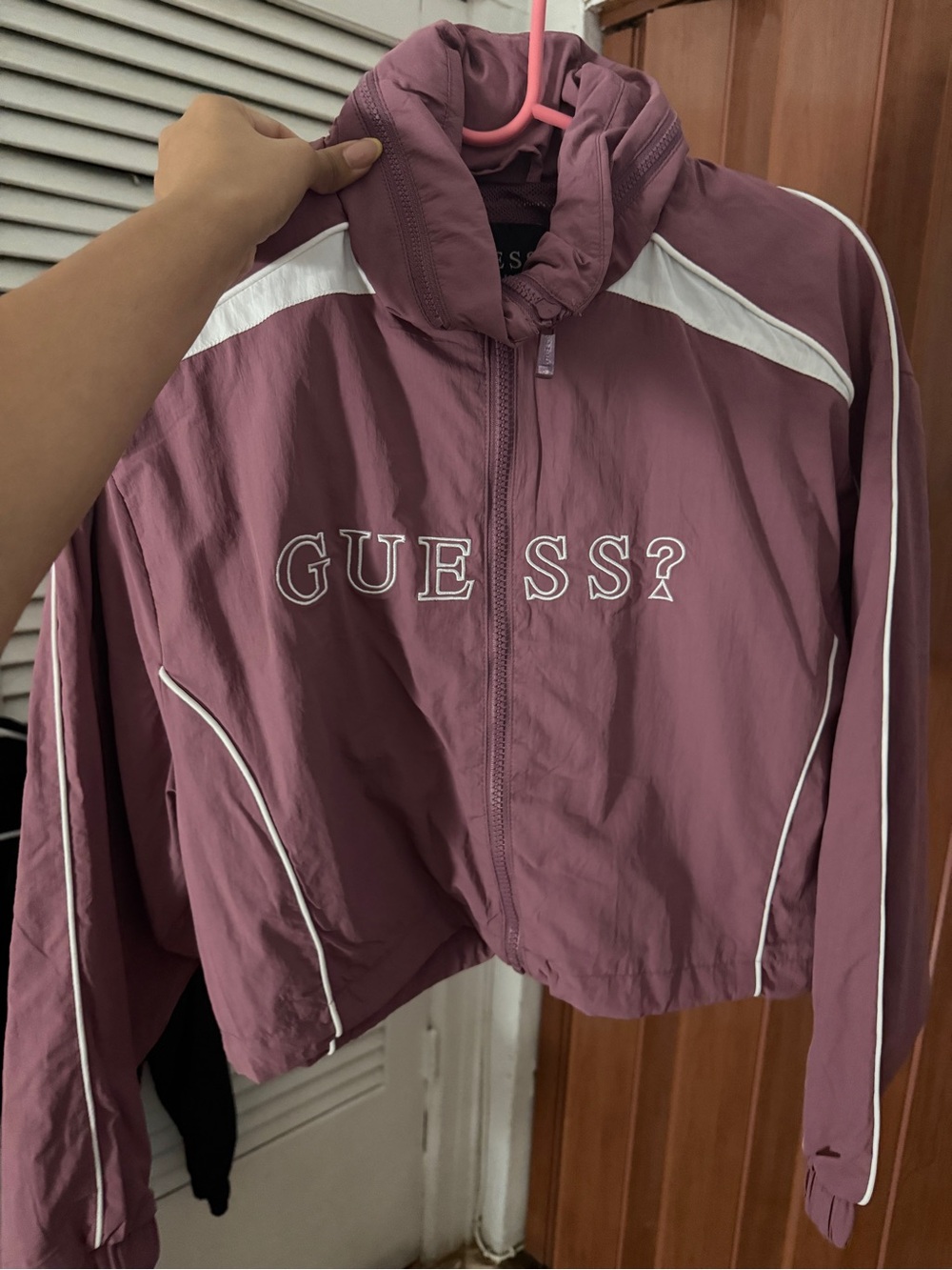 GUESS cropped windbreaker